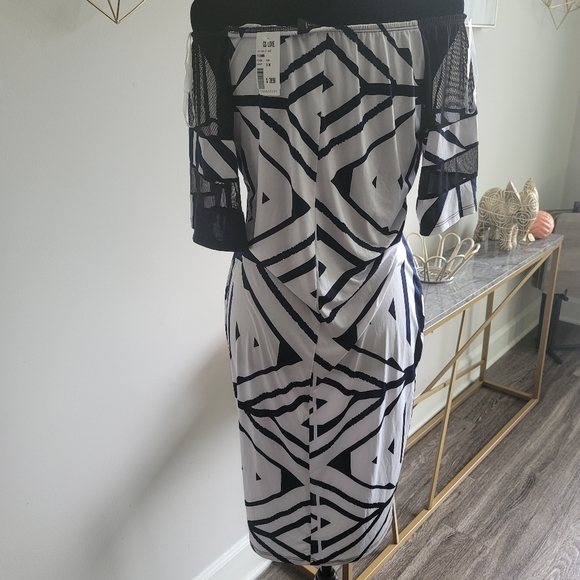 Off the Shoulder Dress - 2X - Picture 3 of 5